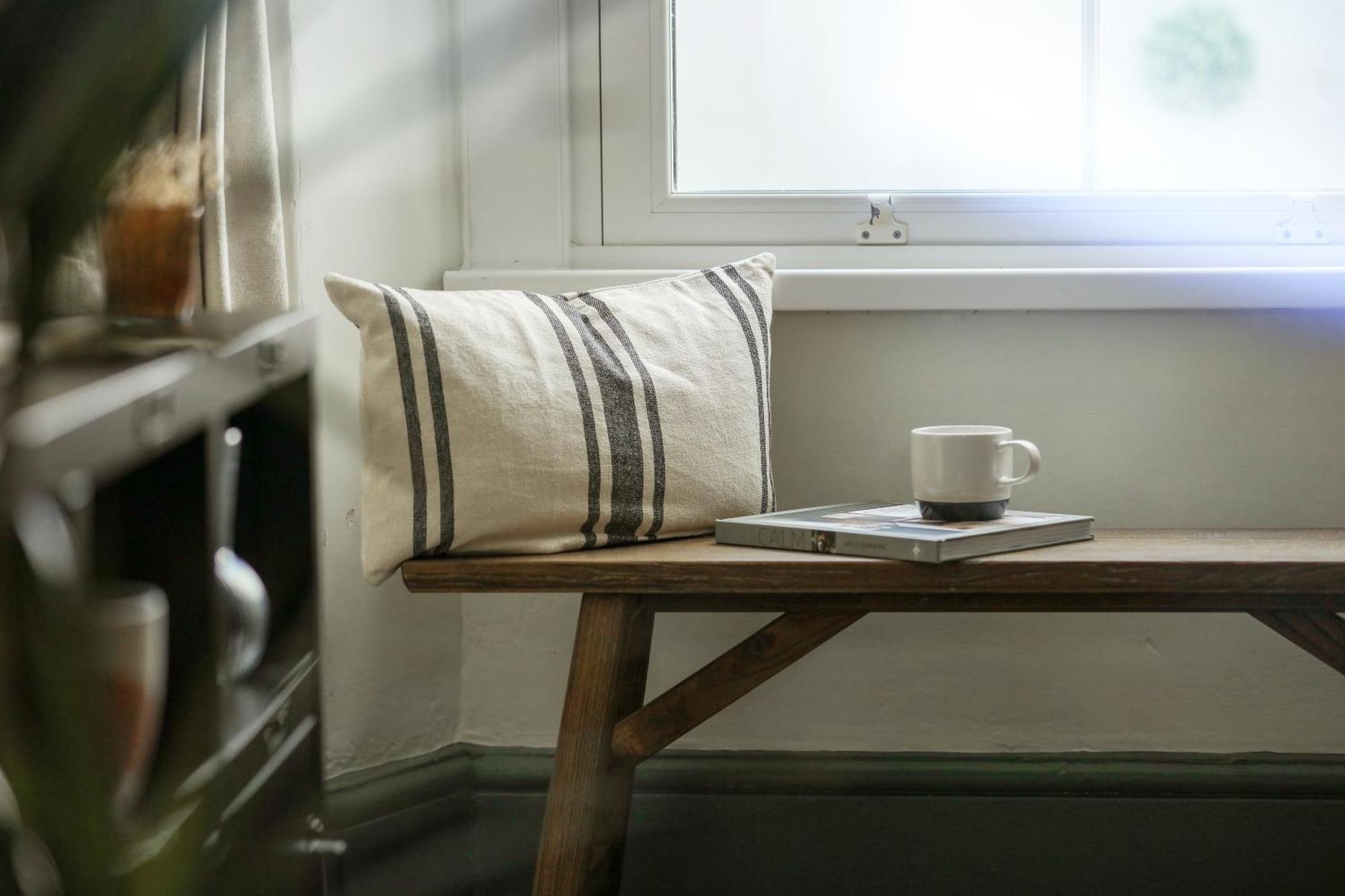 New Luxury For 2024 - Central Plymouth House - Sleeps 10 - Access To Plymouth Town - Close To The Barbican - Pets Welcome - Parking Available - By Luxe Living By Sophia Esterno foto